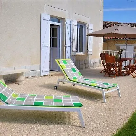 Repos Et Detente Au Coeur Des Richesses Du Poitou Casa de Férias