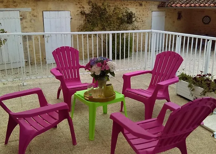 Repos Et Detente Au Coeur Des Richesses Du Poitou