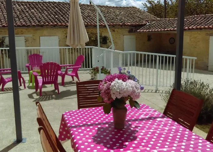 Repos Et Detente Au Coeur Des Richesses Du Poitou * Vaux (Vienne)